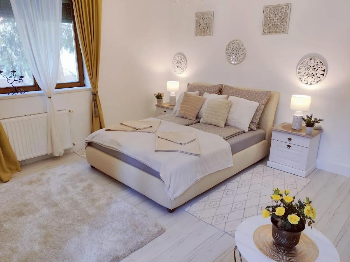 Patak Apartman Eger Apartament